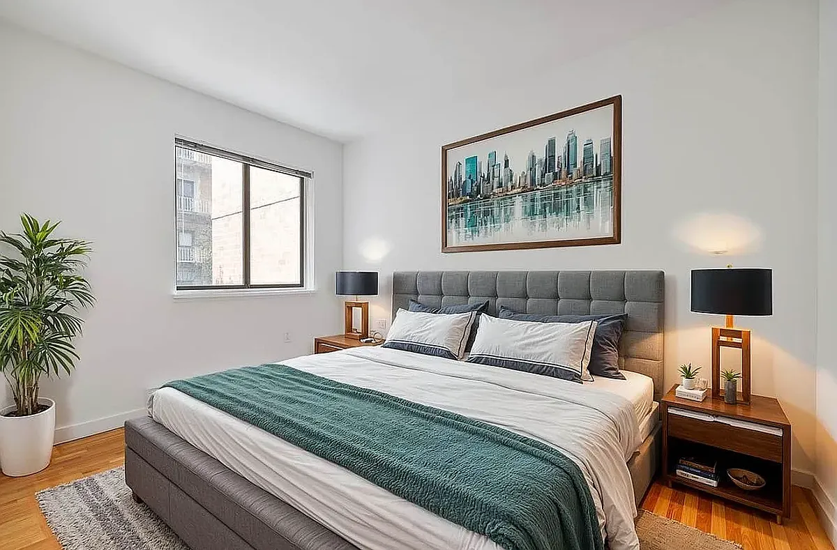 Building Photo - 337 W 30th St #5A