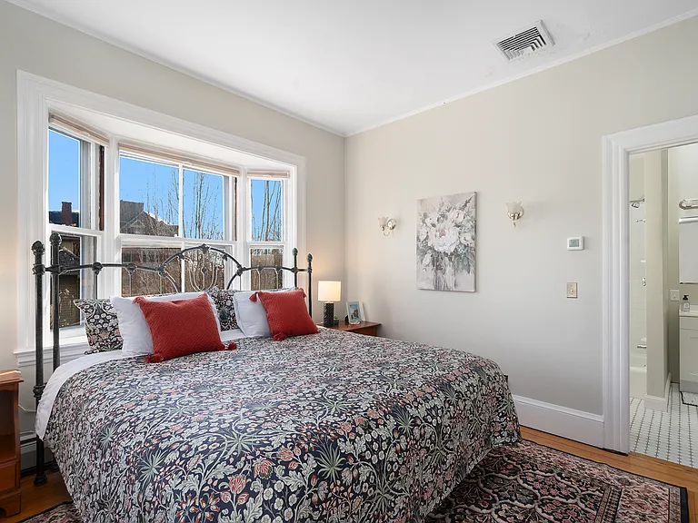 King Bedroom 2nd Floor