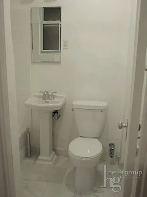 Rented by Hecht Group | media 12