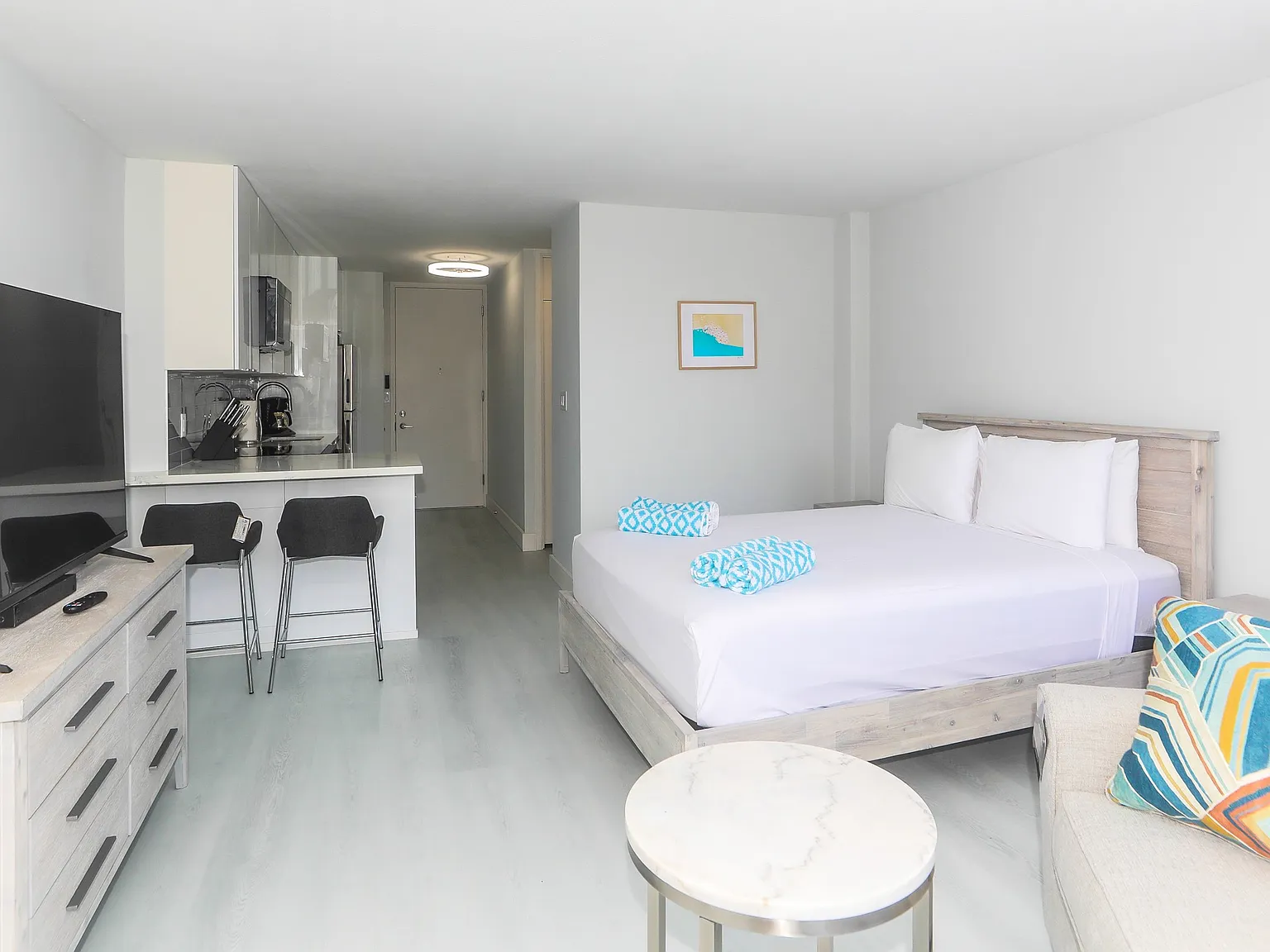 Studio, 445 sqft, $2,200 — Photo 3