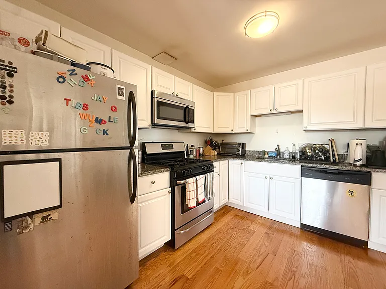 660 Cambridge St #402 — Photo 5