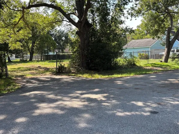0 Waco Ave, League City, TX 77573