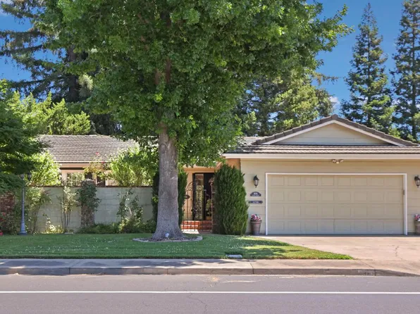 806 S Mills Ave, Lodi, CA 95242