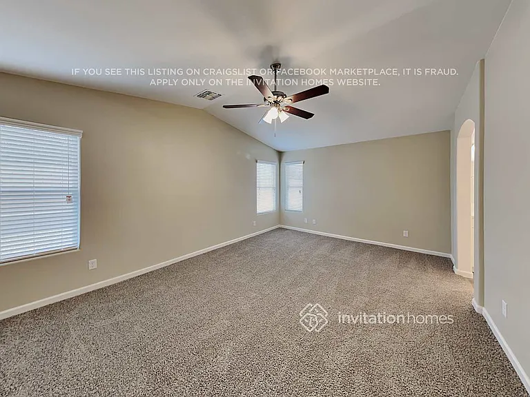 15164 W Adams St — Photo 9