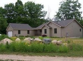 1301 E Washington Rd, Farwell, MI 48622