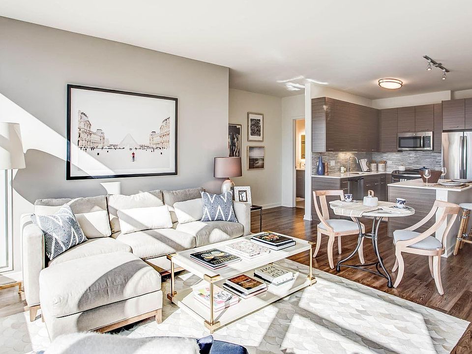 1st image of 749 N Orleans St #714