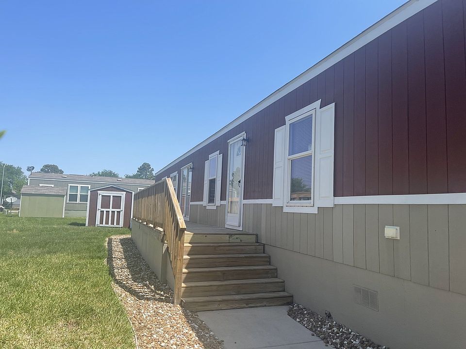 1st image of 920 Century Plaza Dr #700
