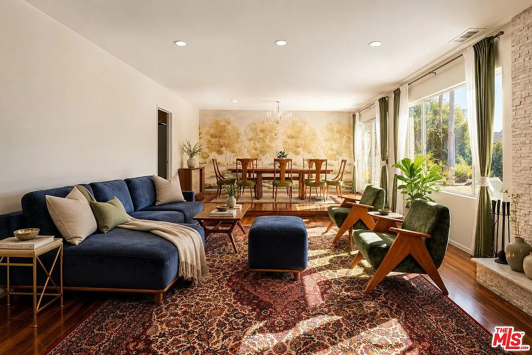 4 bed, 3.0 bath, 2600 sqft, $9,500 — Photo 3