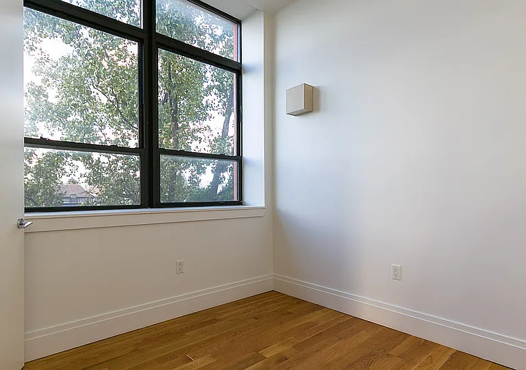 17 Monitor St #1G — Photo 32