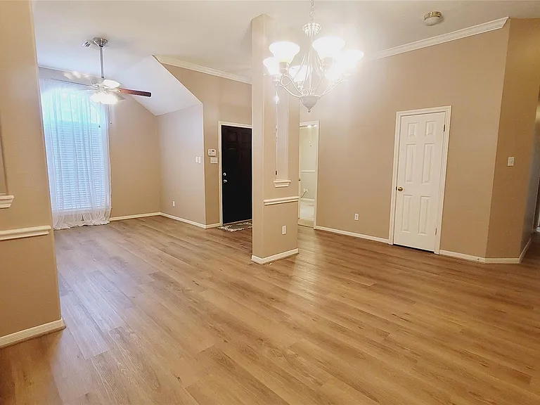 16215 Brinton Ct — Photo 5