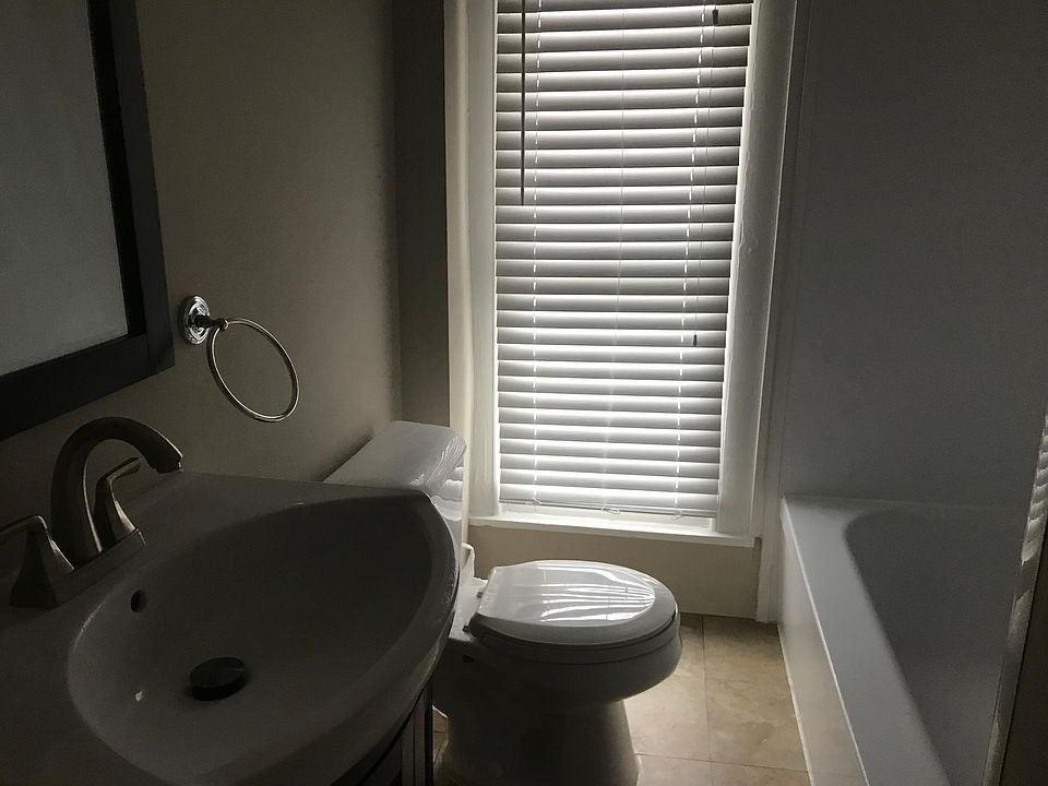 1st image of 1027 Starkweather St