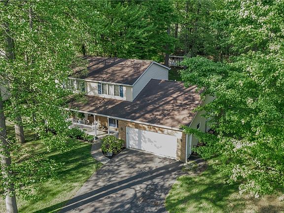4th image of 141 Tiffany Ln