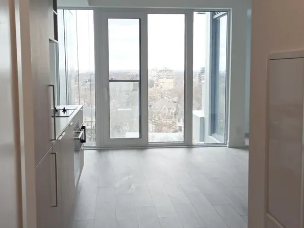 2020 Bathurst St #1611, Toronto, ON M5P 2B9