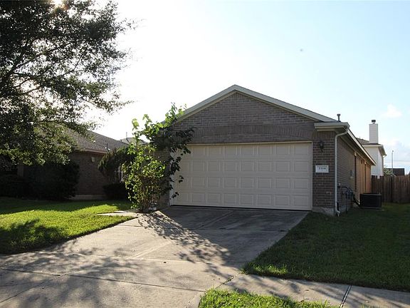 2nd image of 2118 Lawn Crest Dr