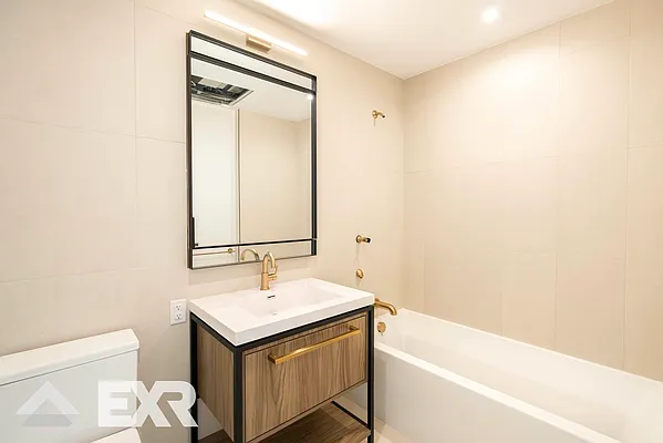 Rented by EXR | media 11