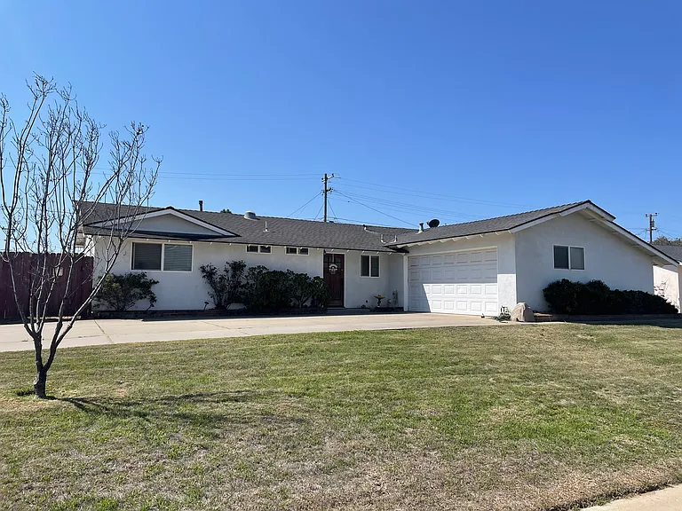 1298 Roxy Ave — Photo 16
