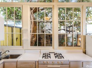 564 Lombard St #A, San Francisco, CA 94133