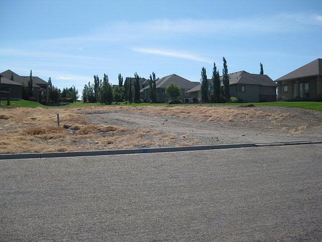 2nd image of 635 Eaglewood Dr