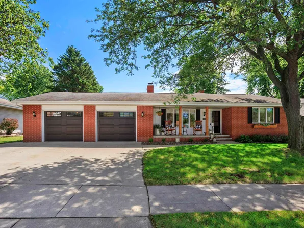 812 Rosehill Rd, Kaukauna, WI 54130