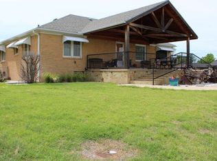 805 S Cedar St, Shattuck, OK 73858