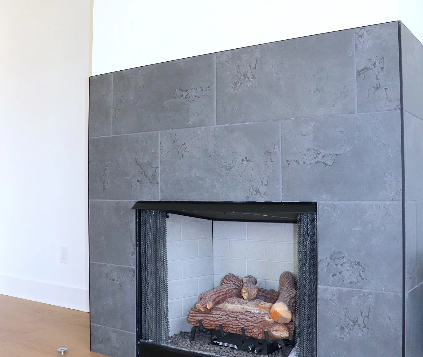 4 bed, 3.0 bath, 2346 sqft, $3,695 — Photo 4
