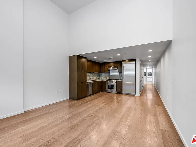 1705 Ocean Ave #107 — Photo 51