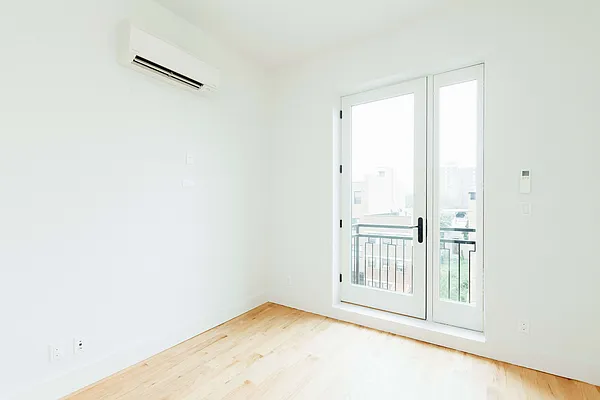 Rented by Nooklyn NYC LLC | media 39