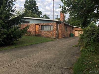 5936 Dover Rd, Lake View, NY, 14085