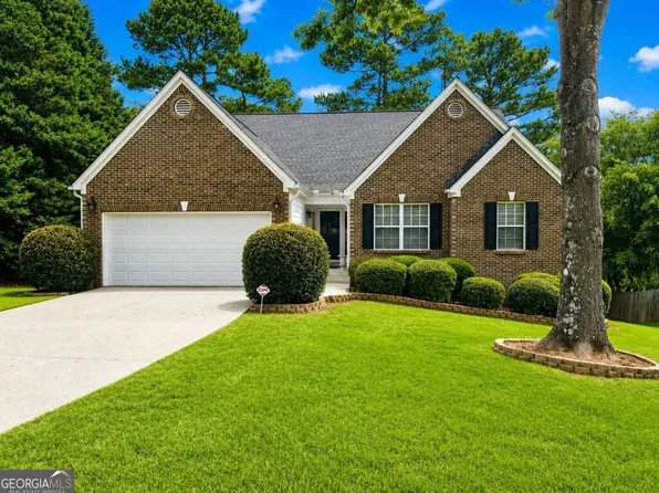 955 Pebble Bend Dr, Grayson, GA 30017