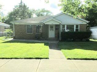 1326 Hartrey Ave, Evanston, IL 60201