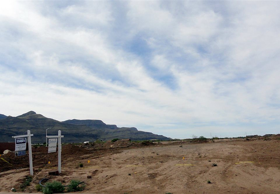 2nd image of 1056 La Bajada Dr