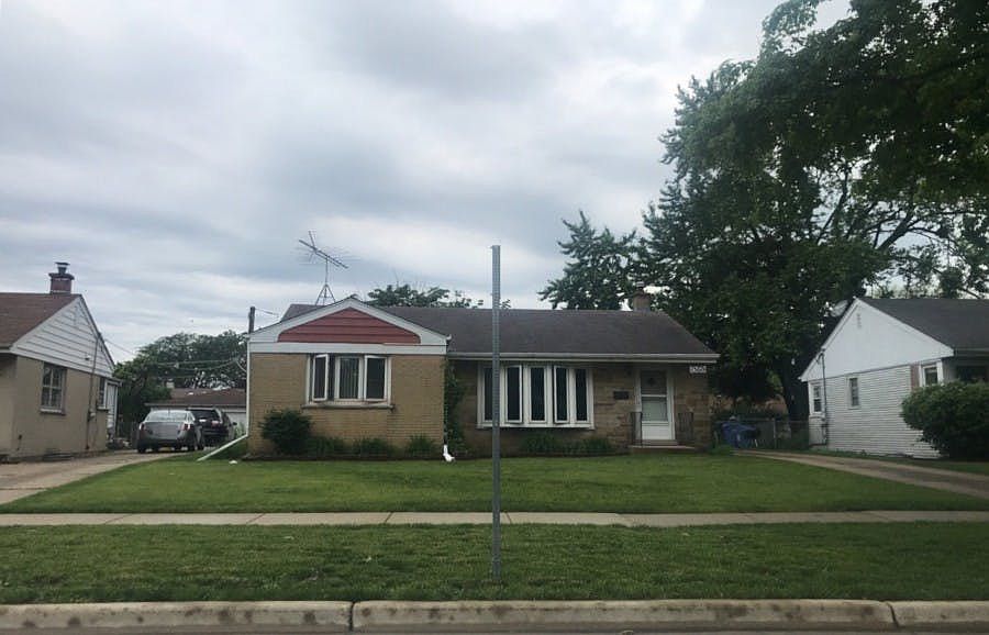 1st image of 1360 Dennis Pl