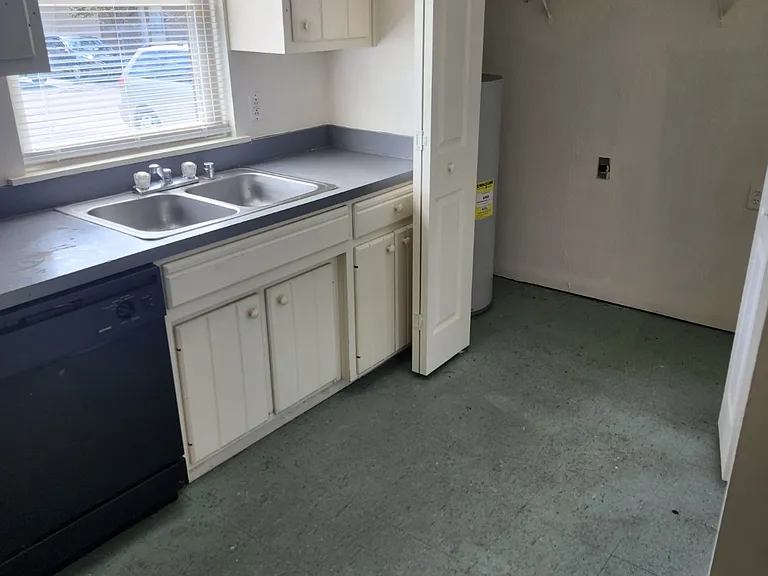 128 Landings Dr #4 — Photo 11
