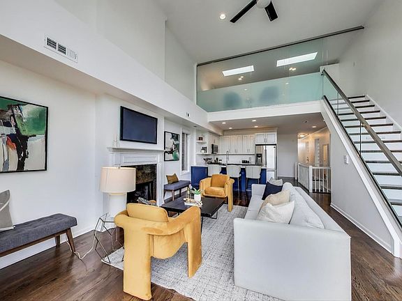 5th image of 1426 N Cleveland Ave #3