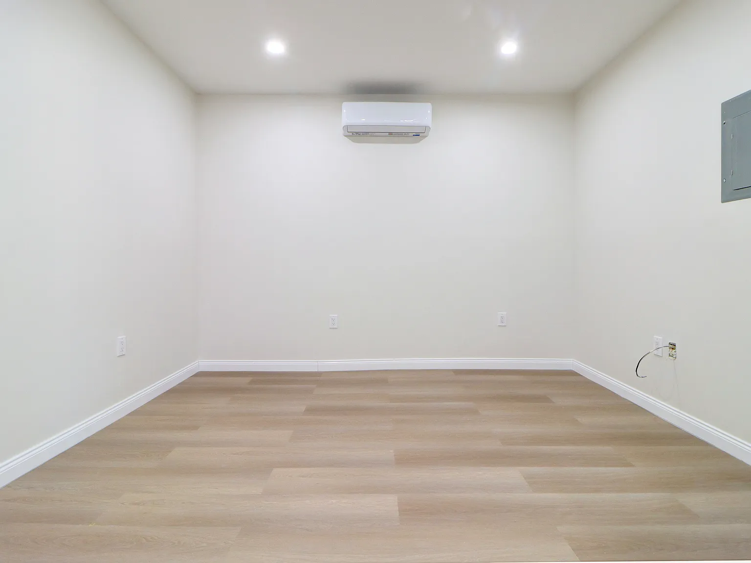 2 bed, $2,900 — Photo 4