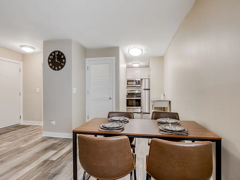 The Maynard at 5115 N Sheridan — Photo 18