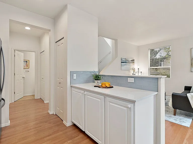 5275 164th Ave SE — Photo 5