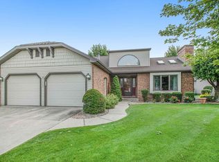 1002 Larimer Dr, Goshen, IN 46526
