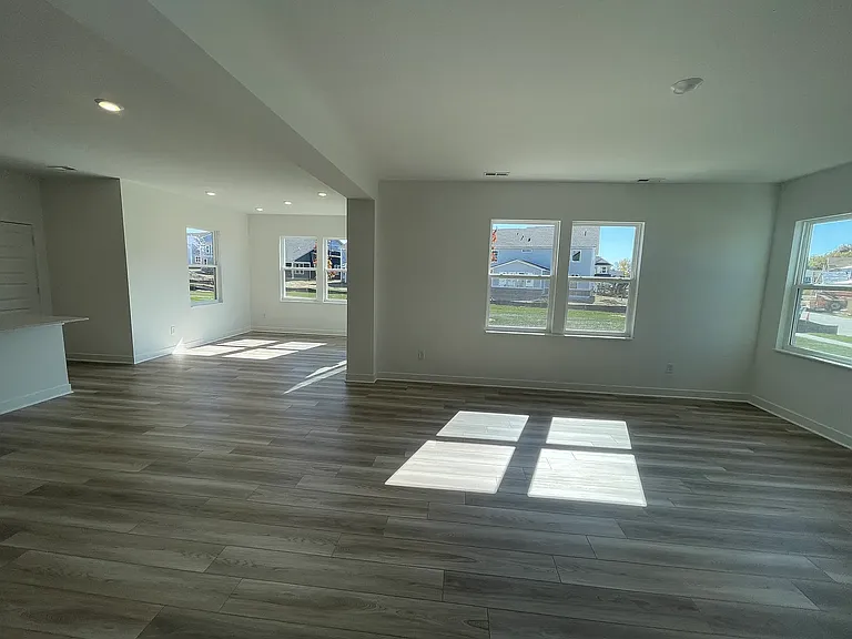 6138 Balsam Ct — Photo 7