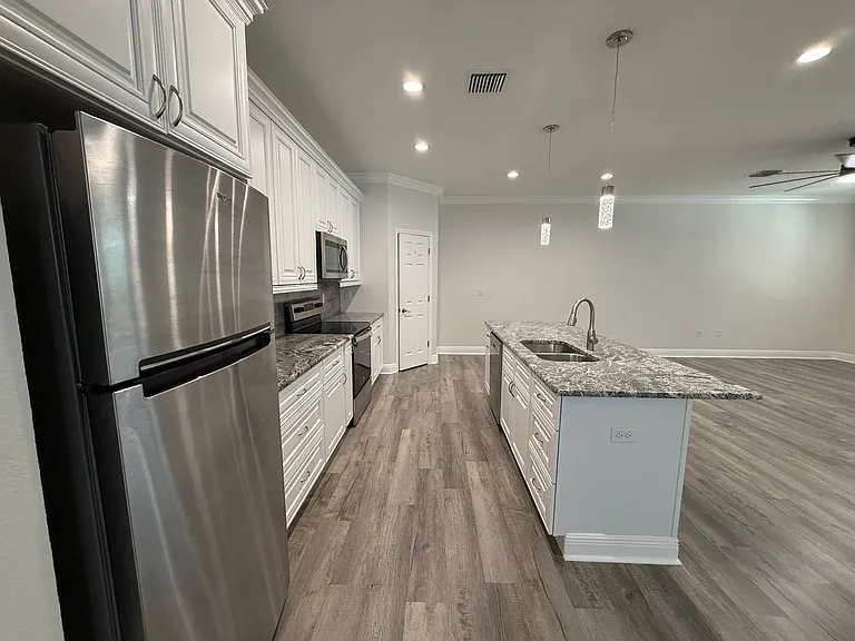 1311 W Washington St — Photo 5