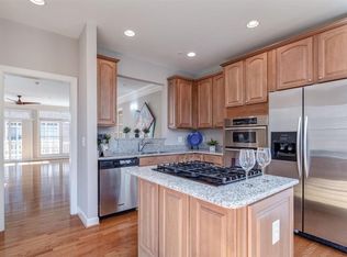 5175 Brawner Pl, Alexandria, VA 22304