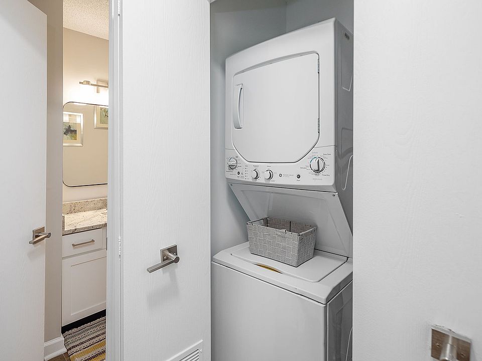 Stackable washer & dryer