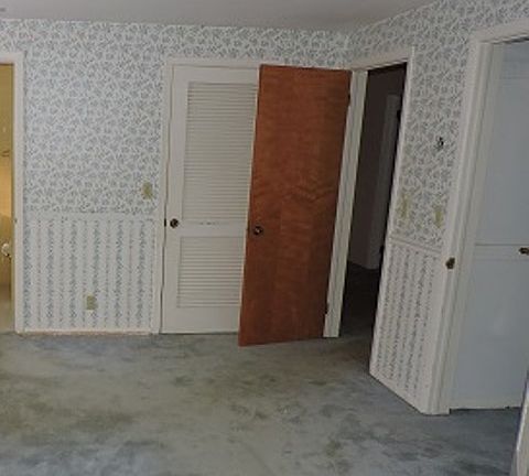 4th image of 6525 Hiram Ave