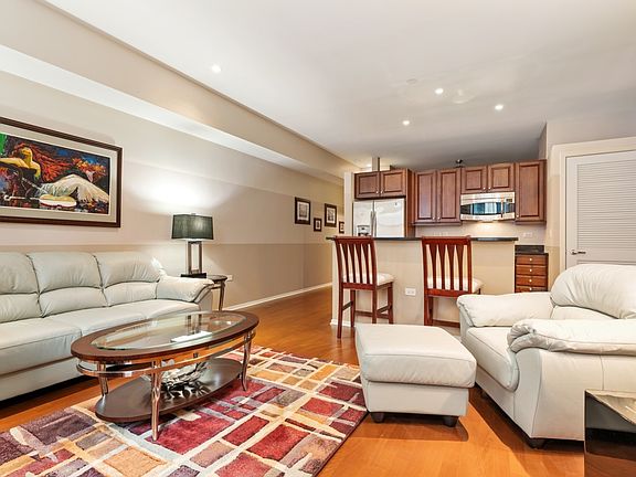 4th image of 310 S Michigan Ave Unit 1010