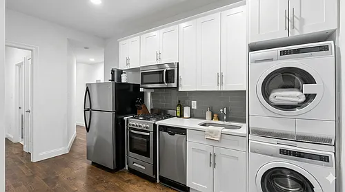 160 E 103rd St #5 Photo 1