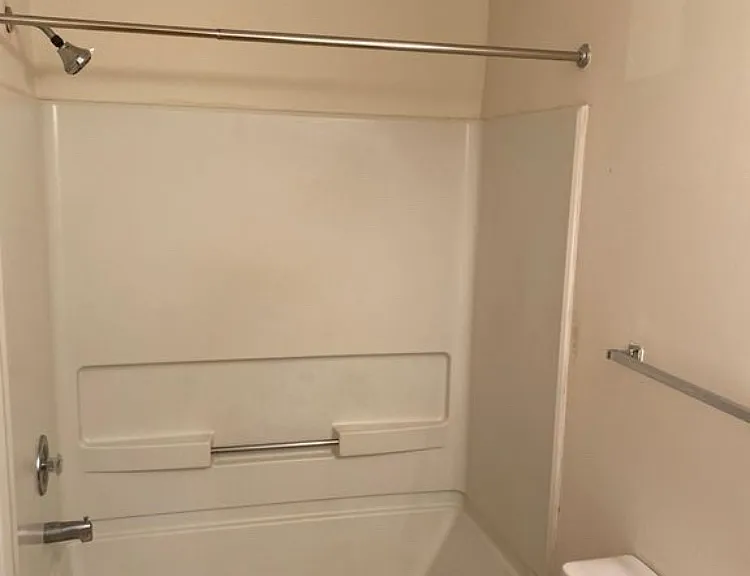 122 Driftwood Ct — Photo 2