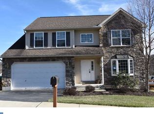 106 Crestview Dr, Sinking Spring, PA 19608