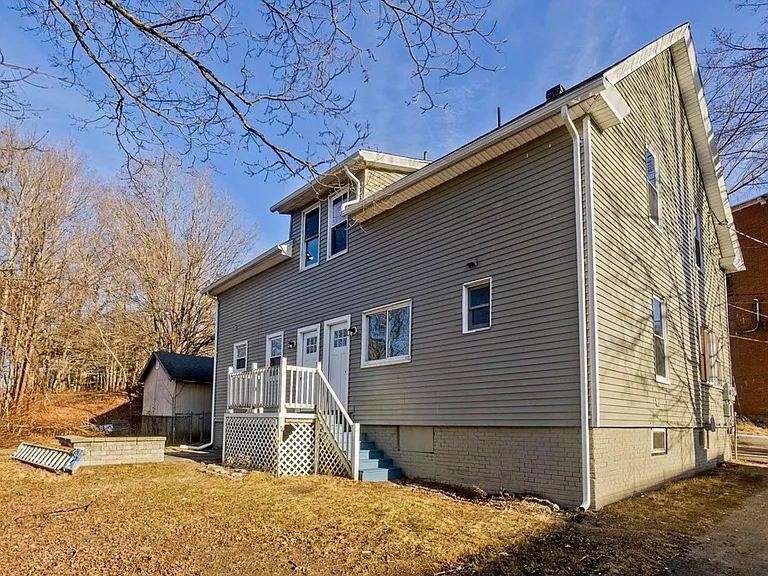 3184 High St — Photo 2