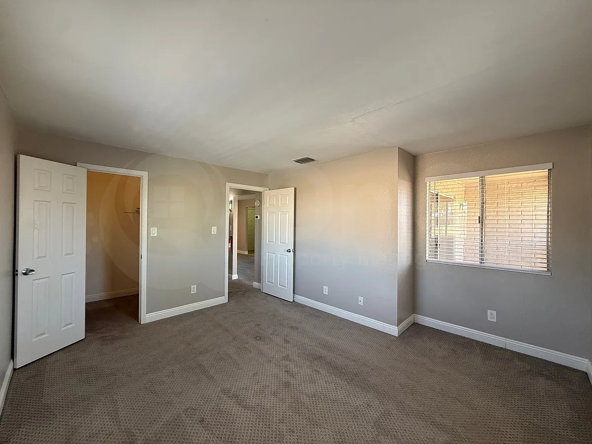 1 bed, 1.0 bath, 790 sqft, $1,399 — Photo 2