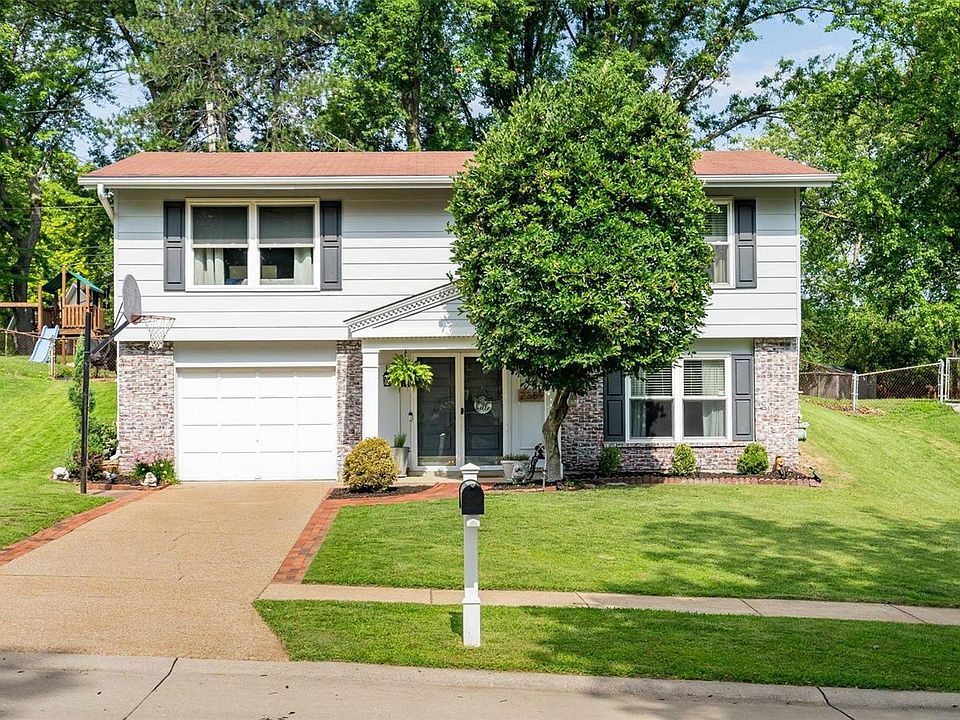 1st image of 2389 Wesford Dr